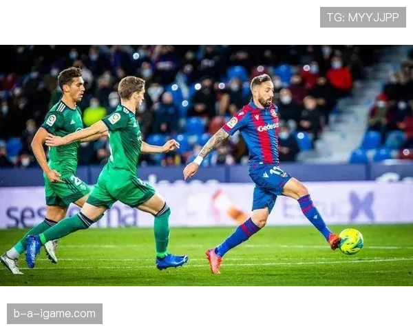 西甲保级白热化,多队上演生死突围战 西甲保级白热化,多队上演生死突围战