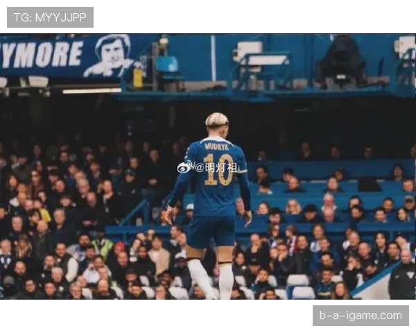 当红球星引爆社交平台，最新动态引球迷热议