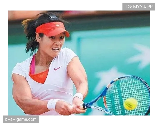 李娜退役后在家种菜，这反差谁看了不迷糊